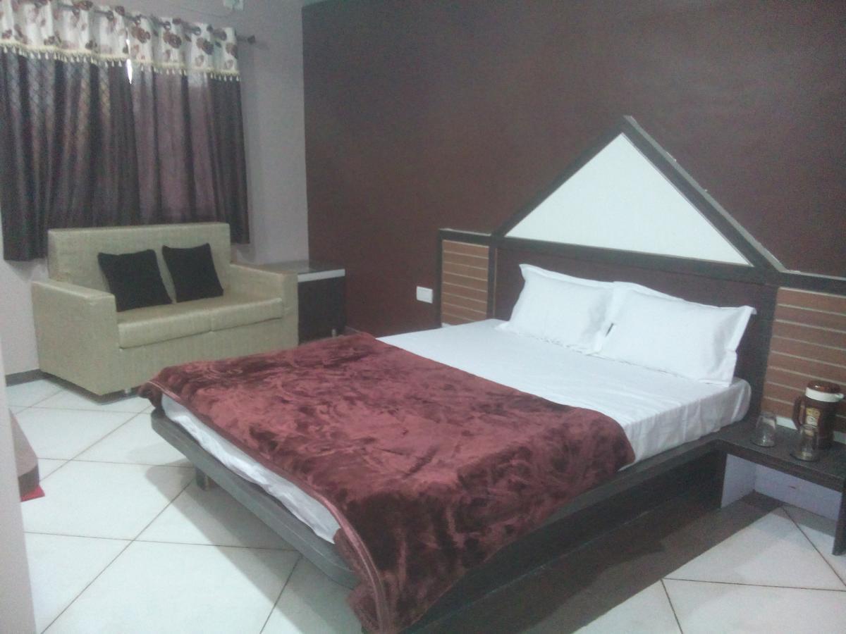 Bhagor Hotel Palash Regency מראה חיצוני תמונה